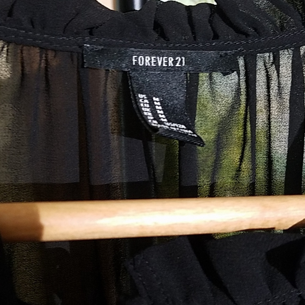 Forever 21 black sheer blouse size (M) A30 - Picture 2 of 5